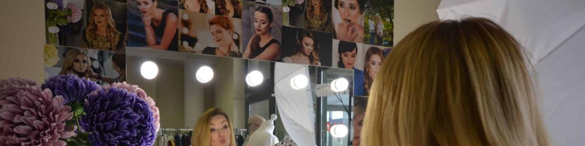Świat Kamili – lustro do makijażu z żarówkami LED