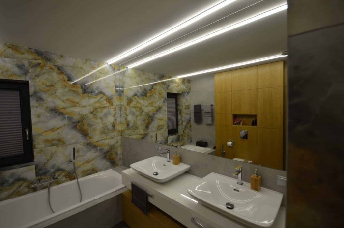 Oświetlenie w łazience z profilem Giza