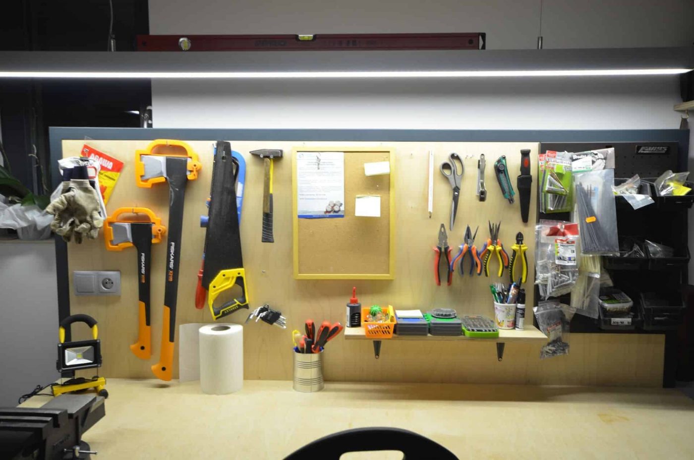 Oświetlenie LED garażu z wykorzystaniem profilu Inter